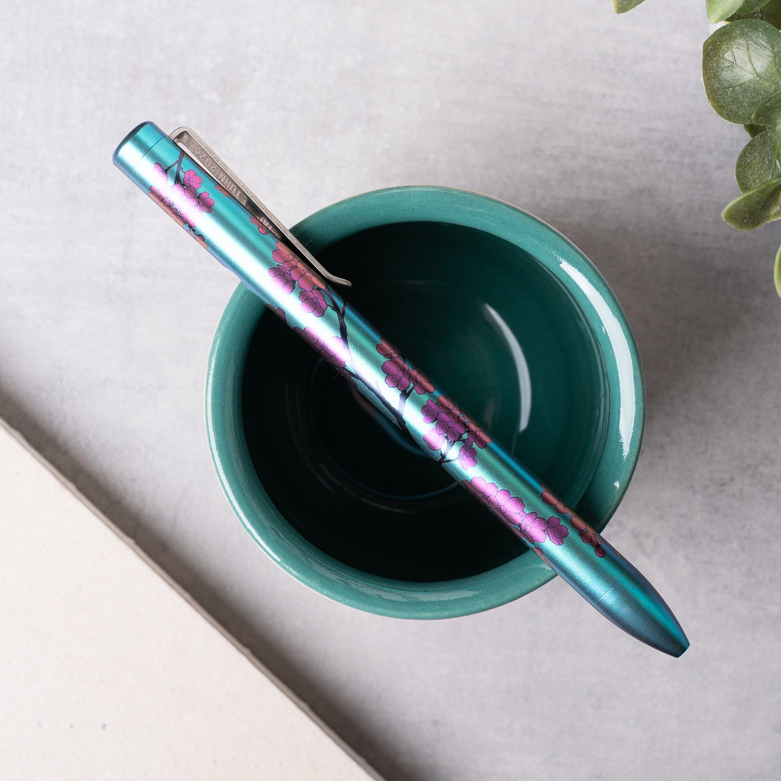 Sakura Bolt Action Pen